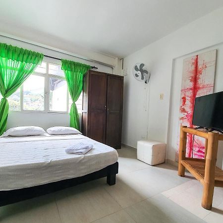 Hostal La Mercedes Street Cali Eksteriør billede